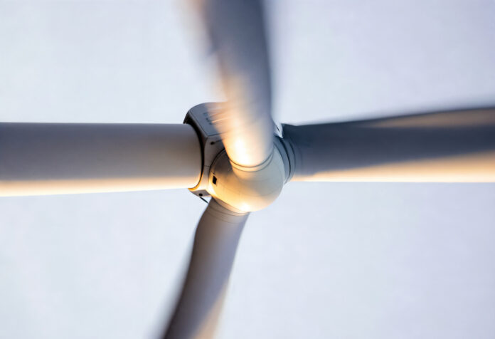 vēja turbīnas zādzība, Bunkas pagasts turbīna, Dienvidkurzeme zādzība, nozagts ģenerators, krāsainais metāls zādzība, vēja parks Latvijā, Jaunmiki, turbīna nogāzās Latvijā, metāla zagļi Latvijā