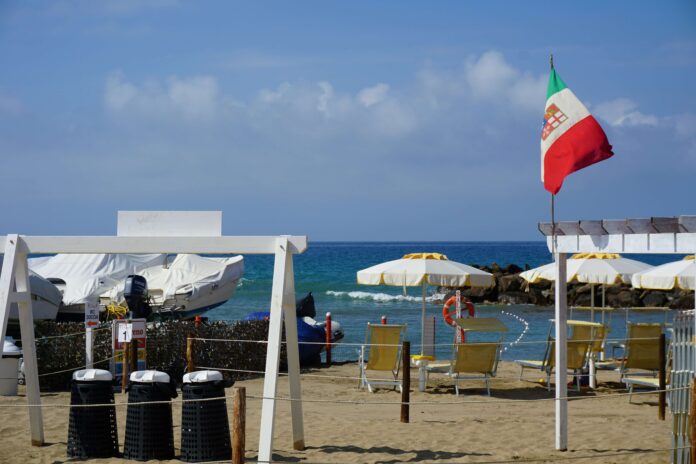Santa Severa pludmale, Itālija