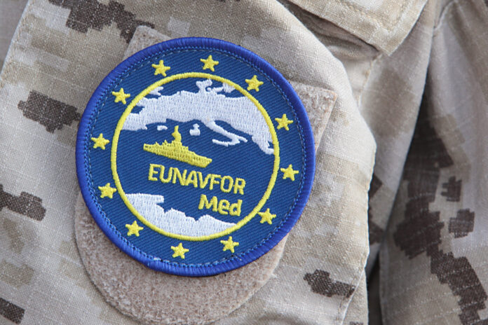 EUNAVFOR uzšuve