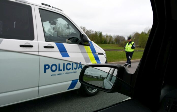 Policijas auto