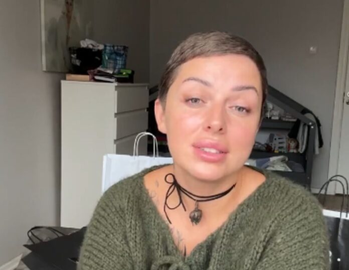 Dziedātāja Elīna Gluzunova