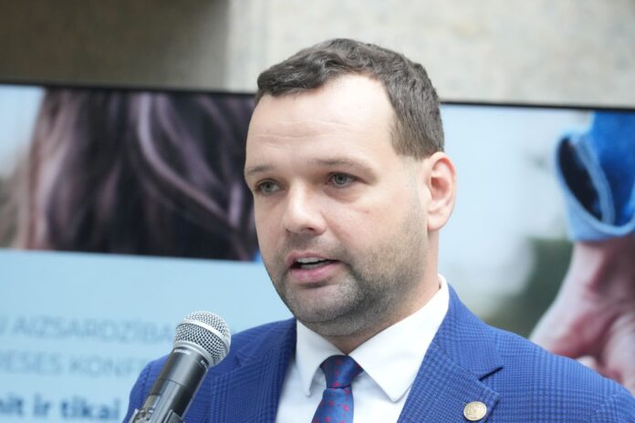Bijušais labklājības ministrs Reinis Uzulnieks